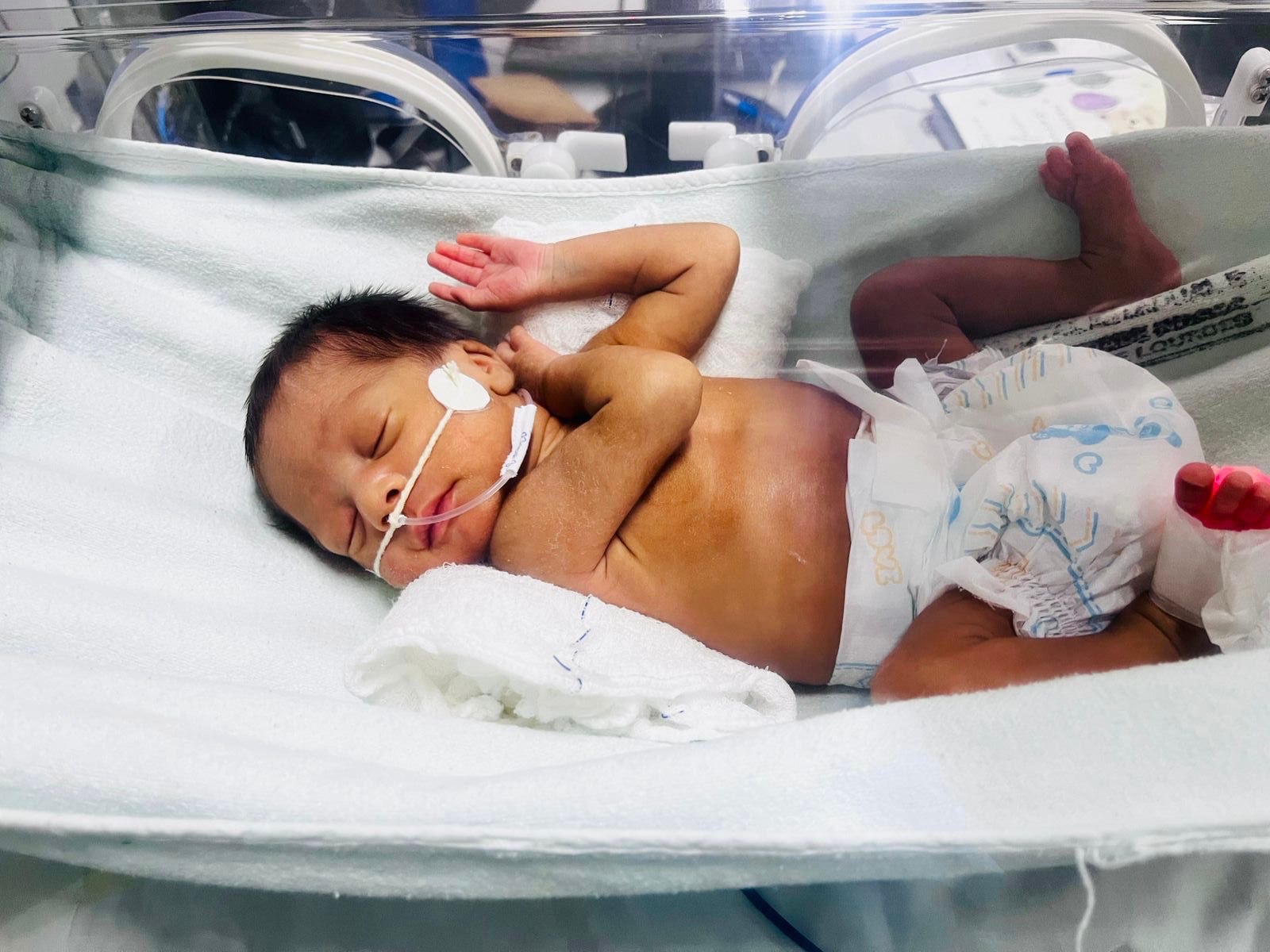 Maternidade estadual oferece redeterapia a prematuros