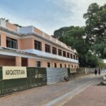Remoção de árvores visa preservar prédio histórico na Praça Cívica
