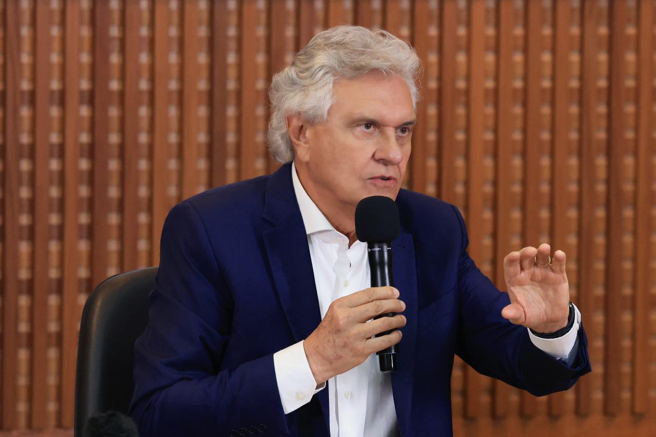 Caiado debate segurança pública em encontro com governadores no Rio