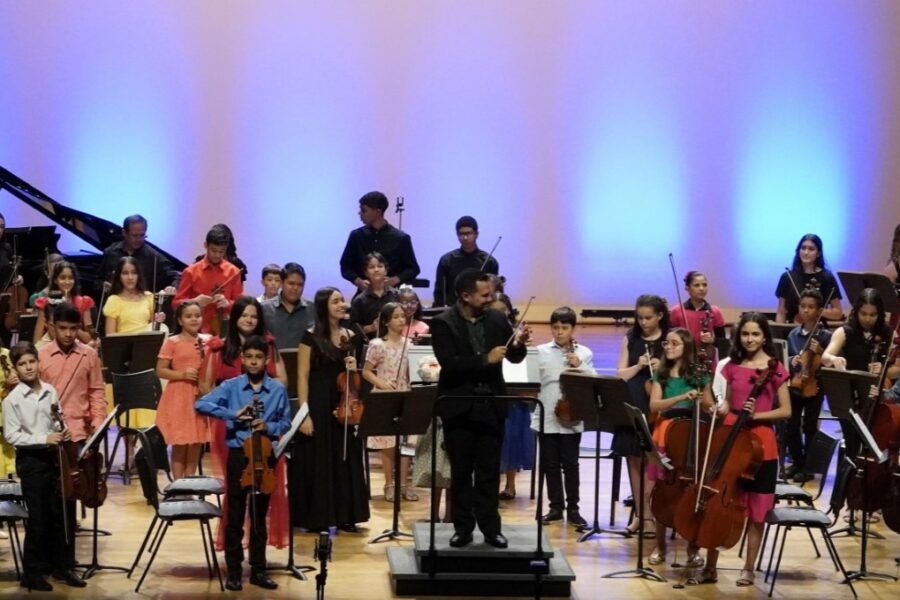 “Sinfonia das Telas” celebra Semana da Criança no Basileu França