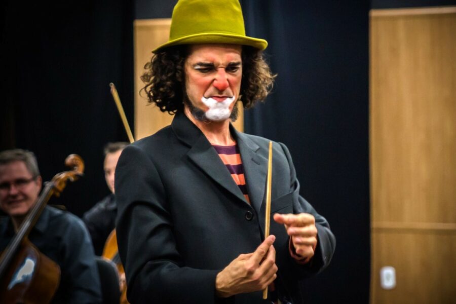 Festival de Circo “Fora do Eixo” ocupa teatros de Goiânia