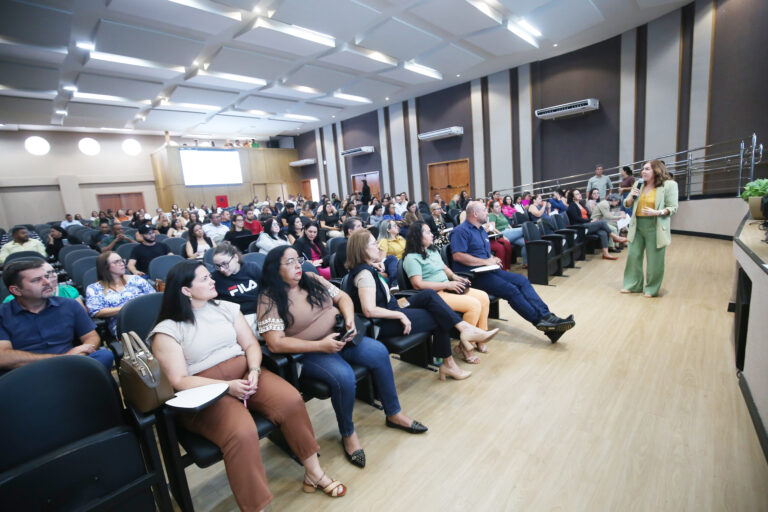 Seduc realiza encontro intermunicipal para fortalecer alfabetização