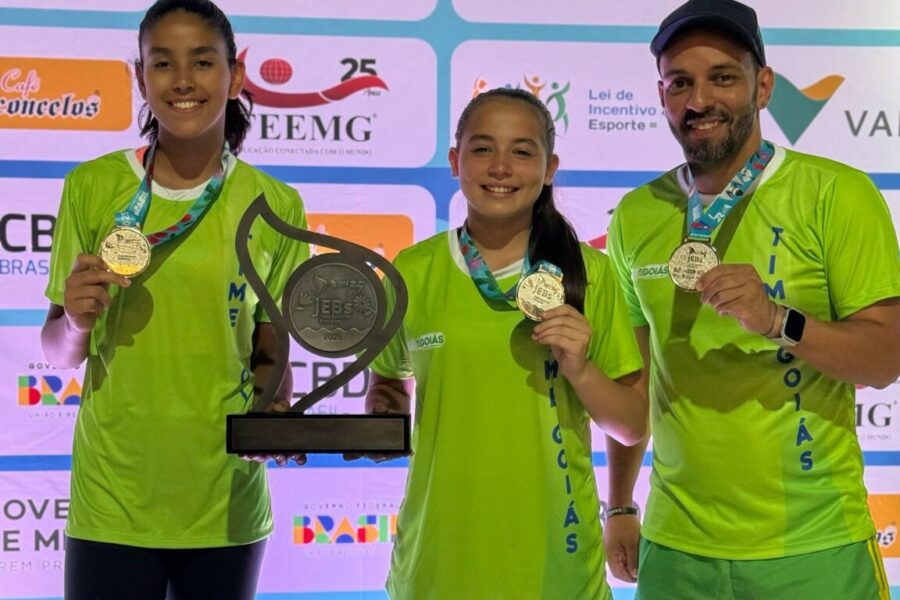 Time Goiás conquista medalhas no vôlei de praia