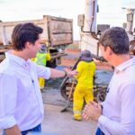 Governo vistoria obras de pavimentação em Rio Verde