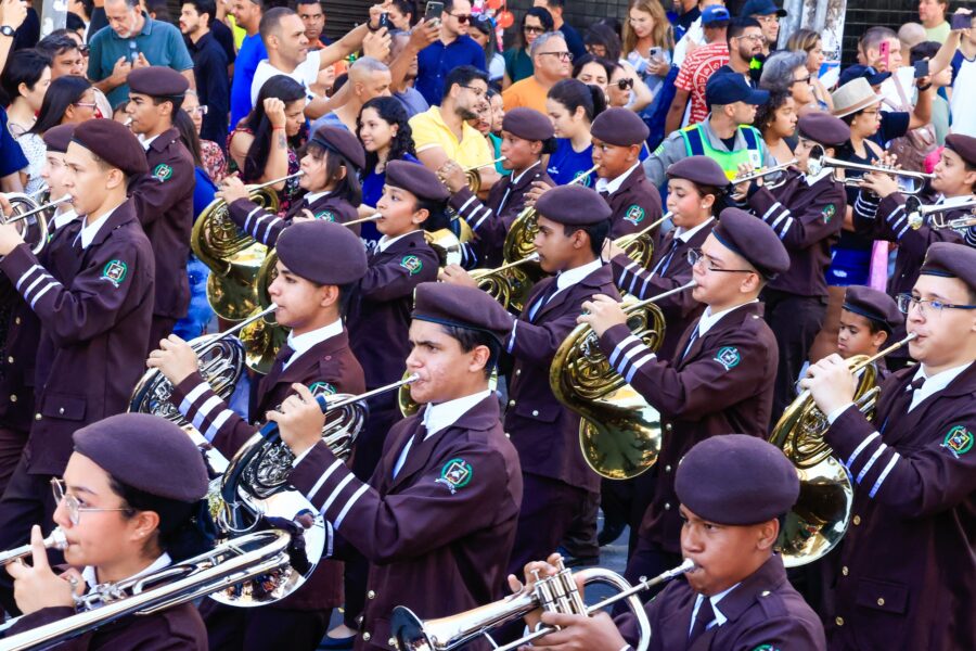 Governo de Goiás marca presença no desfile cívico-militar pelos 92 anos de Goiânia