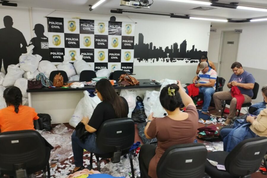 Ação integrada destina roupas apreendidas a famílias carentes