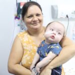 Após 407 dias, bebê Matheus recebe alta do Hecad