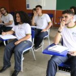 Pesquisa quer saber trajetória dos jovens depois do ensino médio