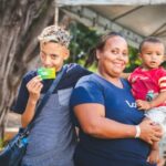 Governo entrega mais de 950 cartões do Goiás + Inclusivo em Goiânia