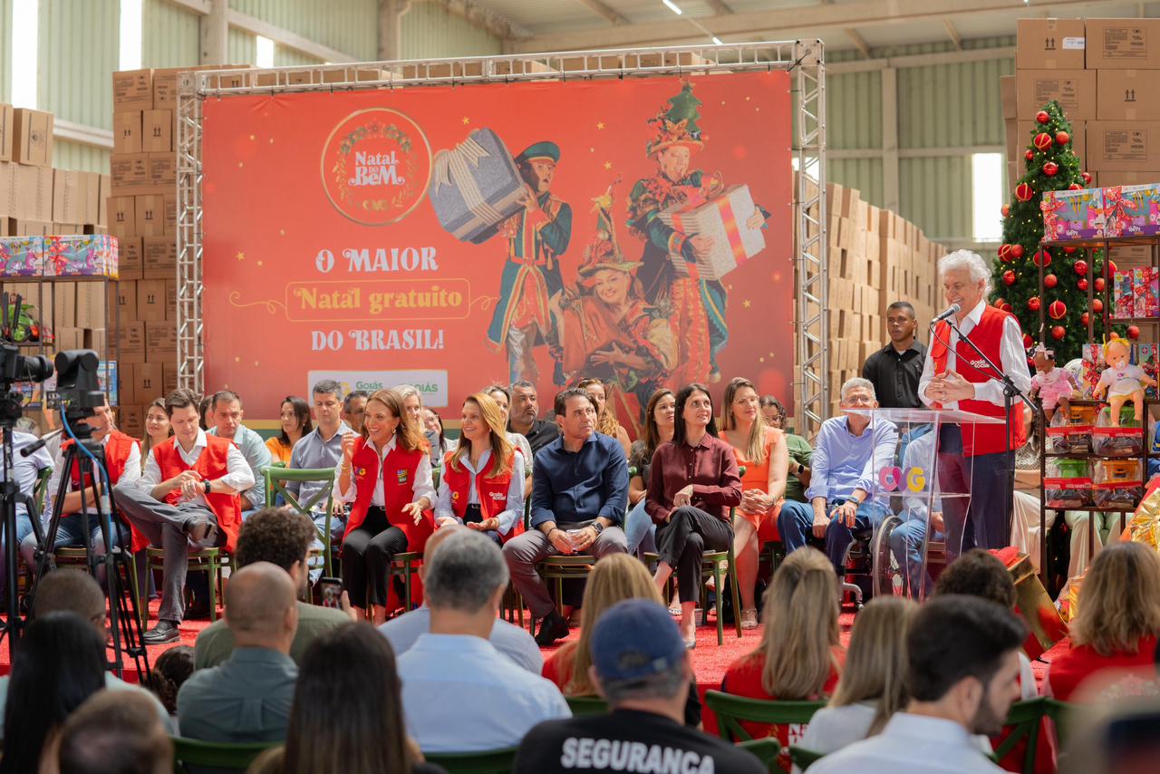Natal do Bem começa a entregar os presentes