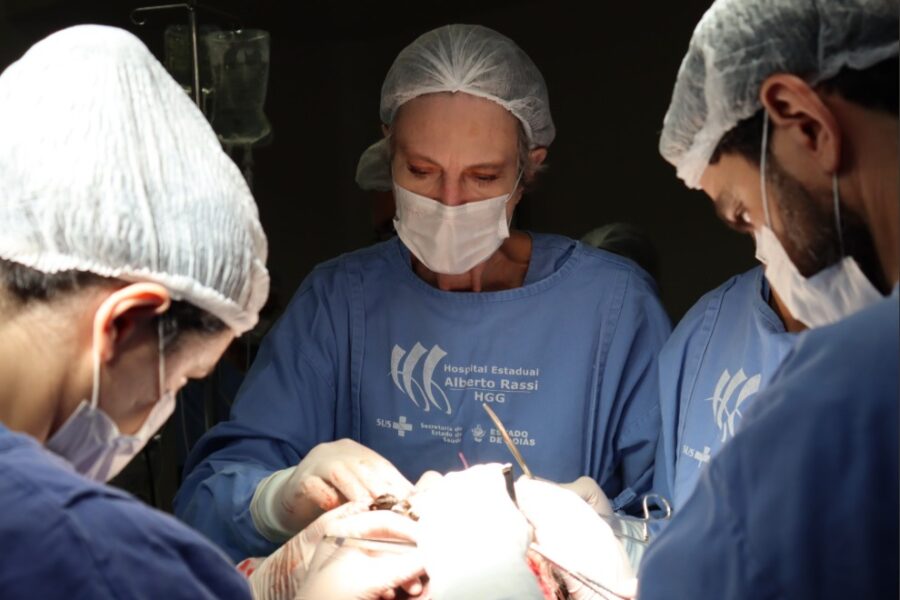 HGG conclui cirurgia craniofacial inédita em paciente de 14 anos