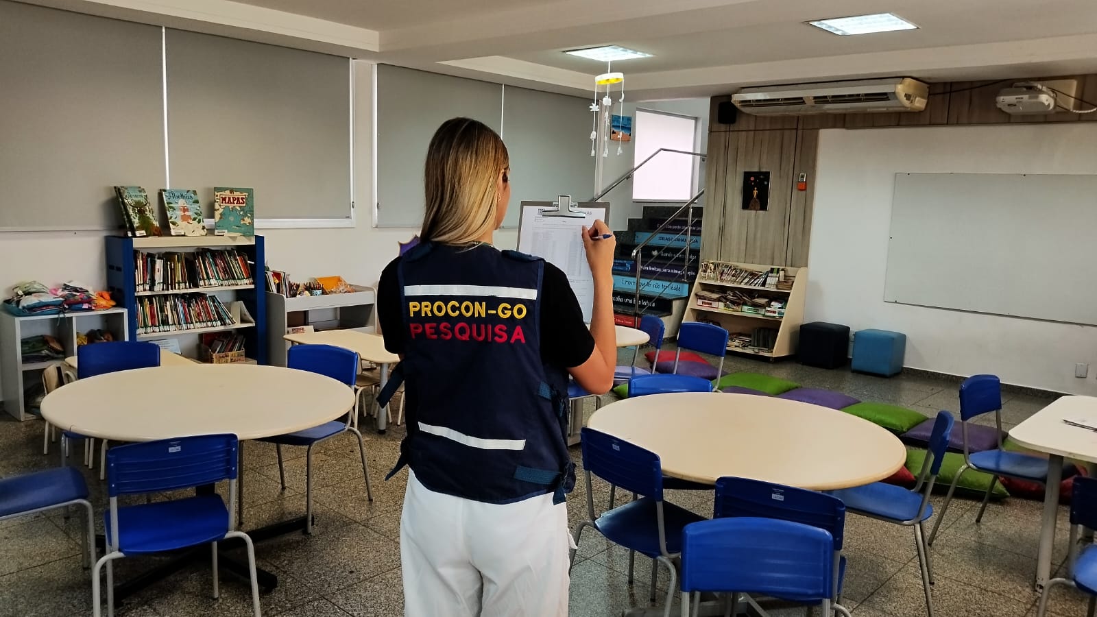 Procon compara preços de colégios de Goiânia