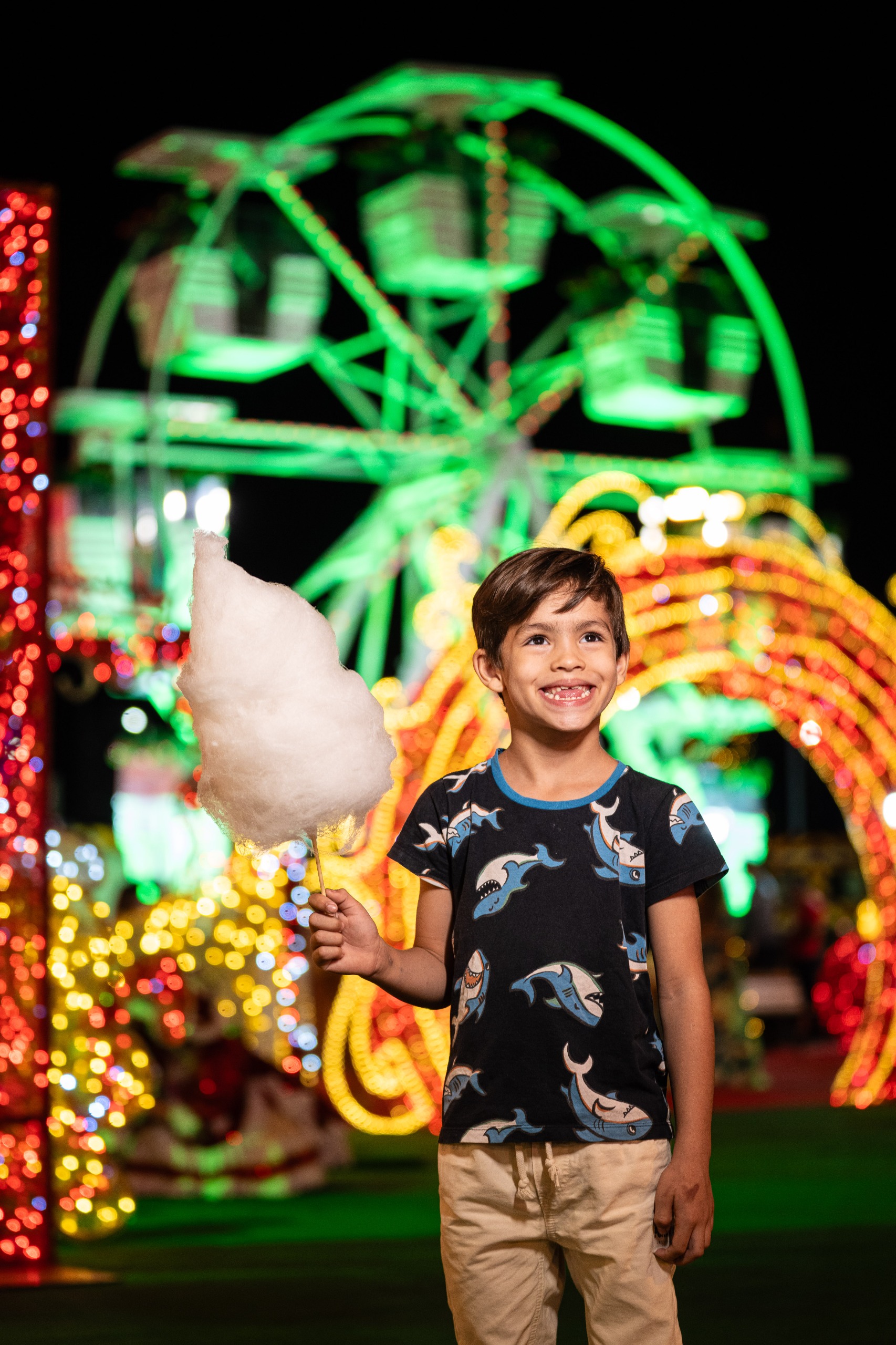 Brinquedos gratuitos encantam famílias no Natal do Bem