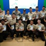 Agendas de 2026 são entregues a alunos dos colégios militares