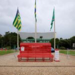 Goiânia ganha Banco Vermelho como símbolo da violência contra mulher