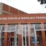 Basileu França apresenta espetáculos infantis inspirados na magia do circo