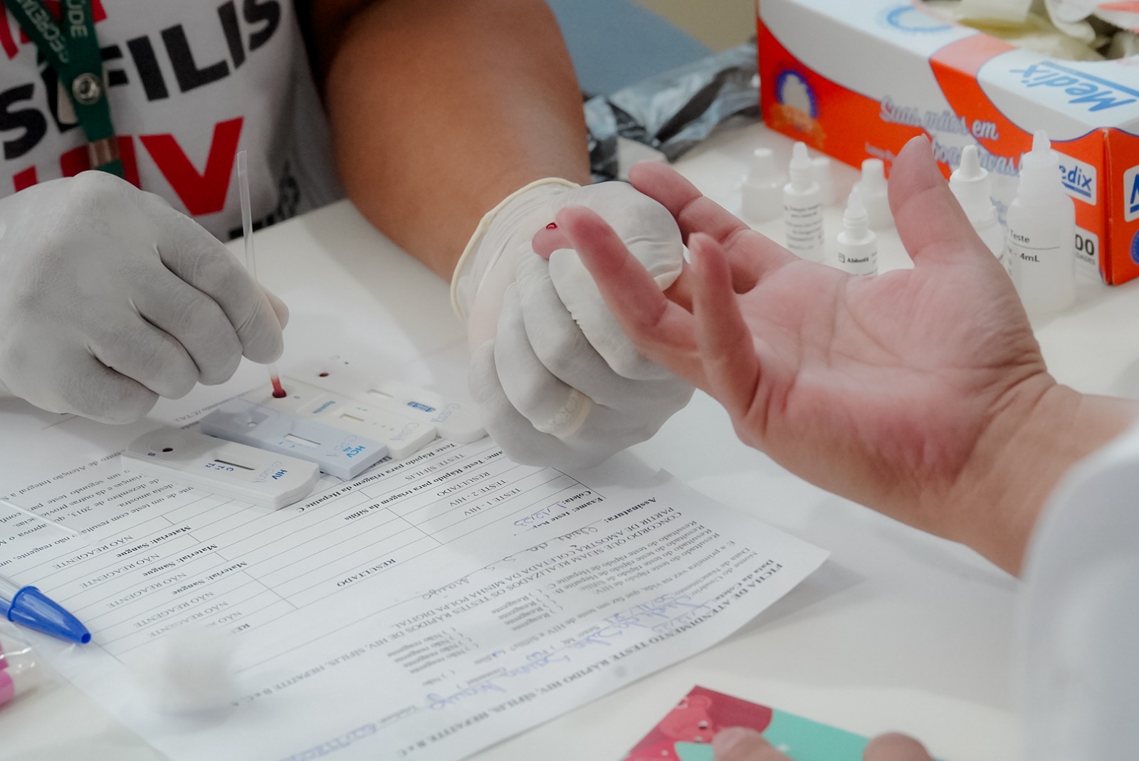 Saúde programa ações de luta contra a Aids durante ´Dezembro Vermelho`