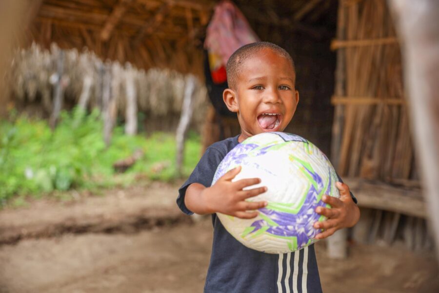 Campanha Natal do Bem 2025 distribui 665 mil presentes a crianças em todo estado