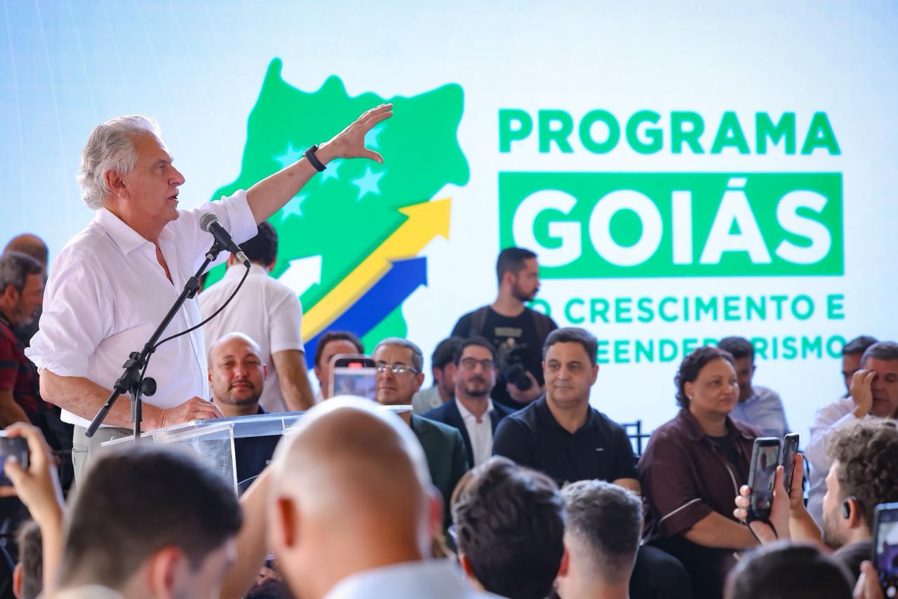 Entregues mais de 200 veículos e outros benefícios a municípios