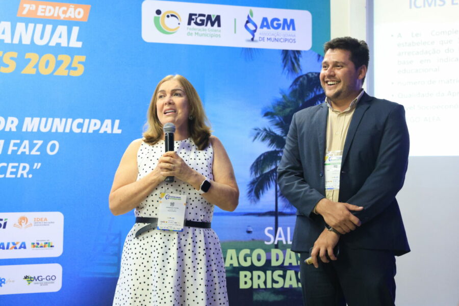 Secretaria debate papel da educação na transformação da gestão pública com prefeitos