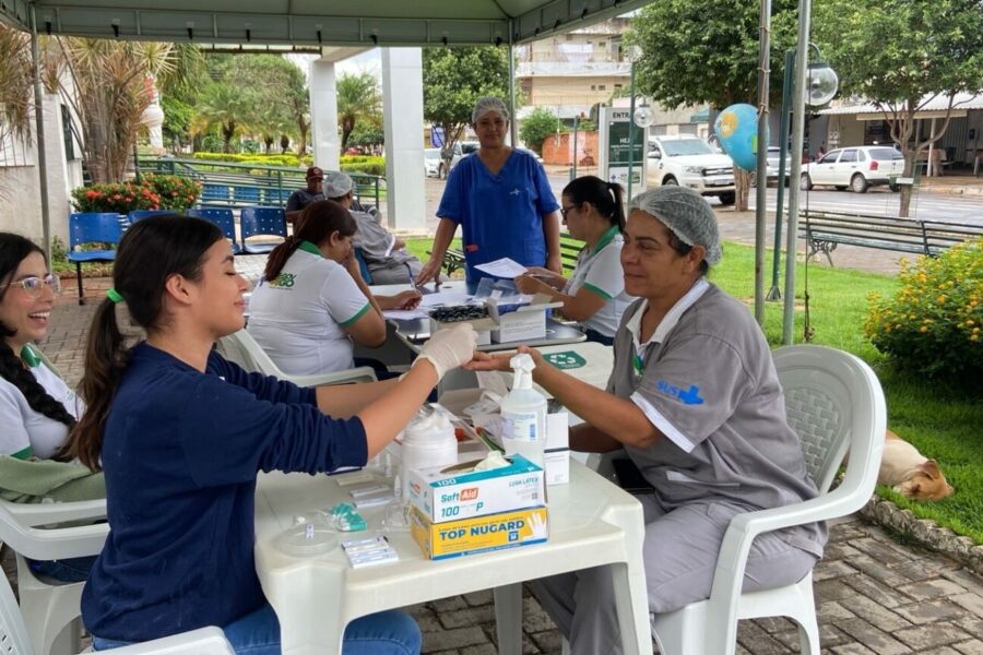 Hospital Estadual de Jaraguá intensifica ações contra ISTs no Dezembro Vermelho
