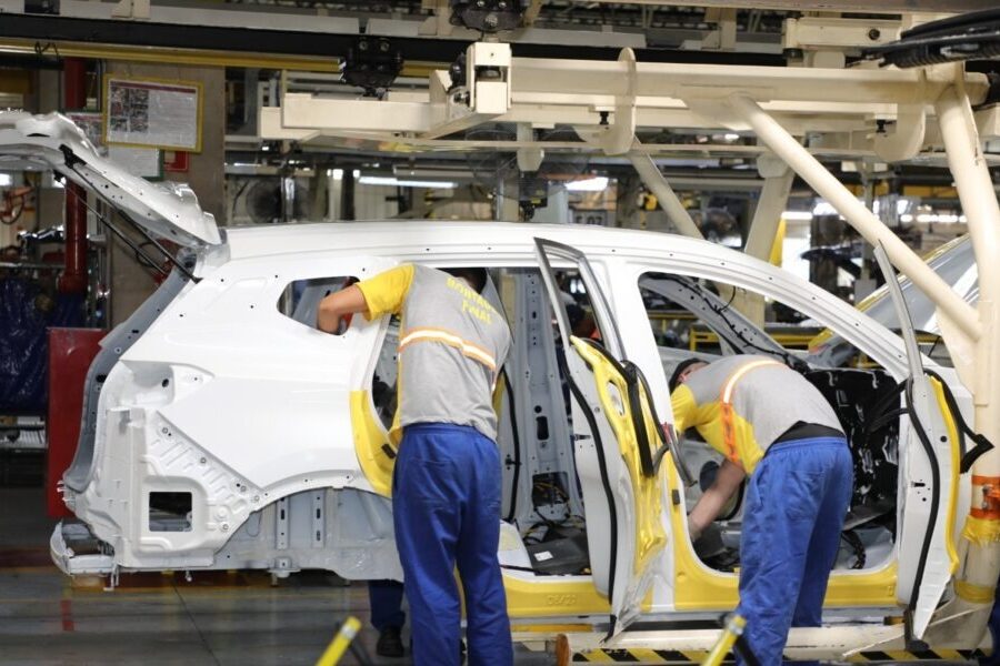 Indústria goiana tem maior crescimento do país em outubro