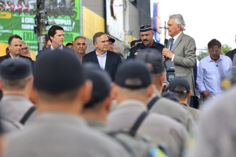 Helicóptero reforça segurança na Operação Natal Seguro