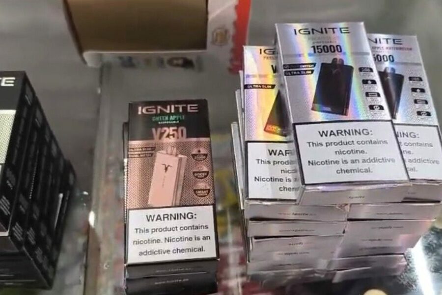 Procon Goiás apreende cerca de 50 cigarros eletrônicos em Aparecida de Goiânia