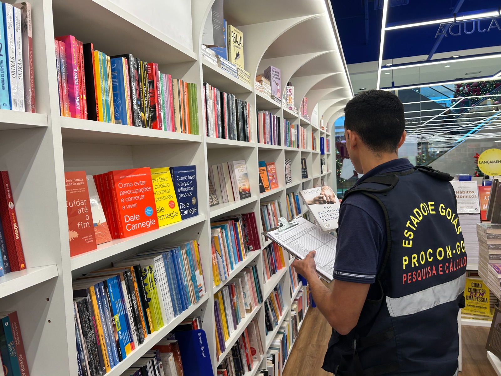 Pesquisa do Procon aponta variação de até 226% nos preços de presentes de Natal