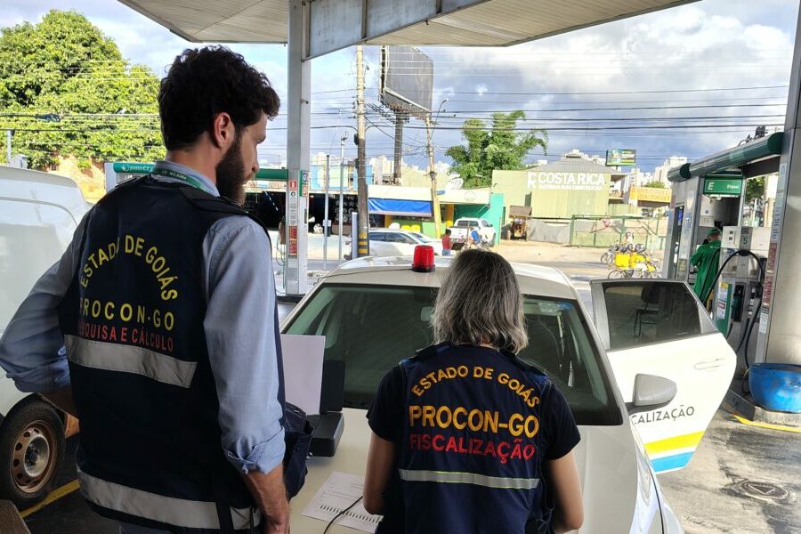 Procon Goiás autua 9 de 10 postos fiscalizados por aumento injustificado do preço do etanol