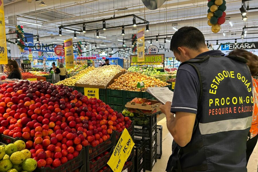 Procon encontra variação de até 470% no preço de itens da ceia natalina