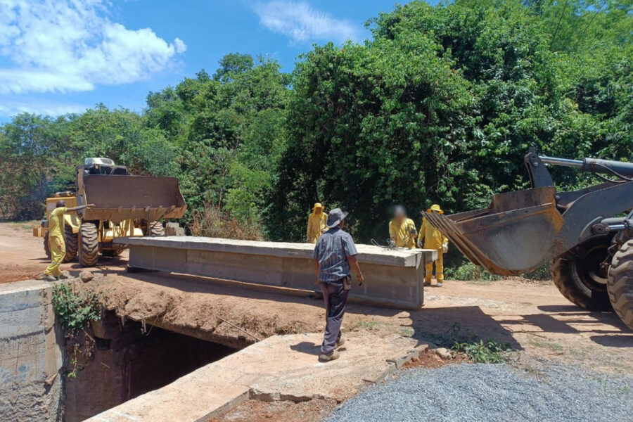 Mão de obra carcerária atua em três obras na cidade de Ceres