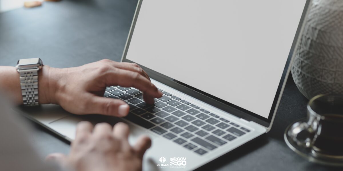 Detran recebe solicitações via portal online