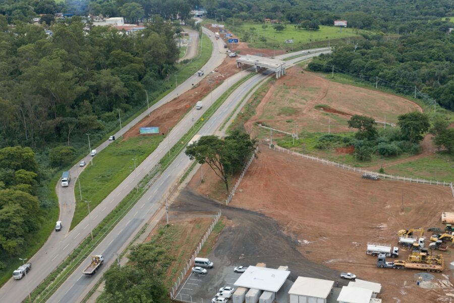 Retomadas obras de viaduto na GO-020, entre Goiânia e Senador Canedo