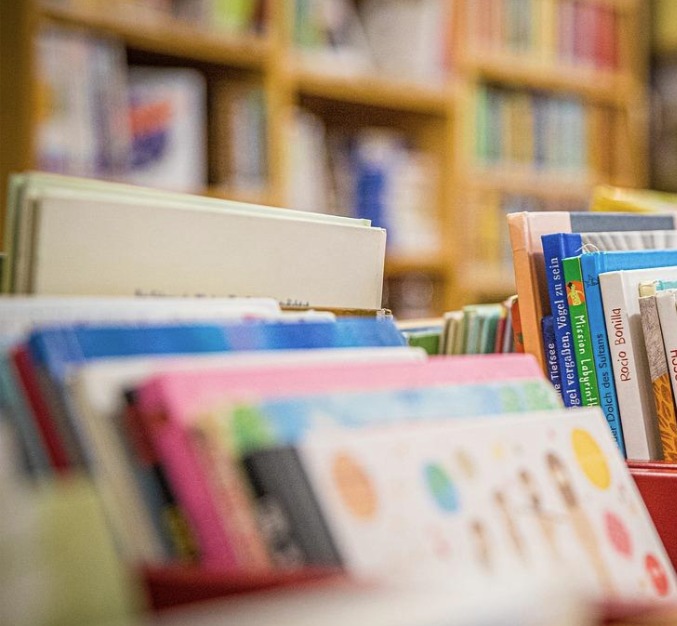 Escola de Governo realiza campanha para escolha do nome da biblioteca