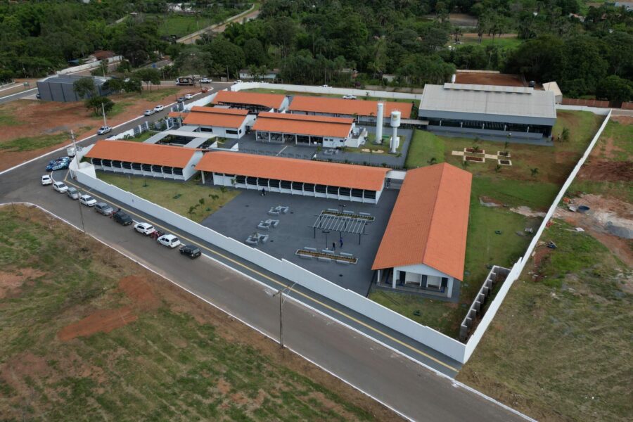 Inaugurada escola padrão século XXI em Hidrolândia