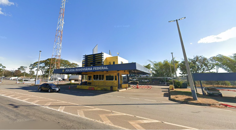 Saúde distribui insumos de prevenção às ISTs no posto da PRF, em Hidrolândia