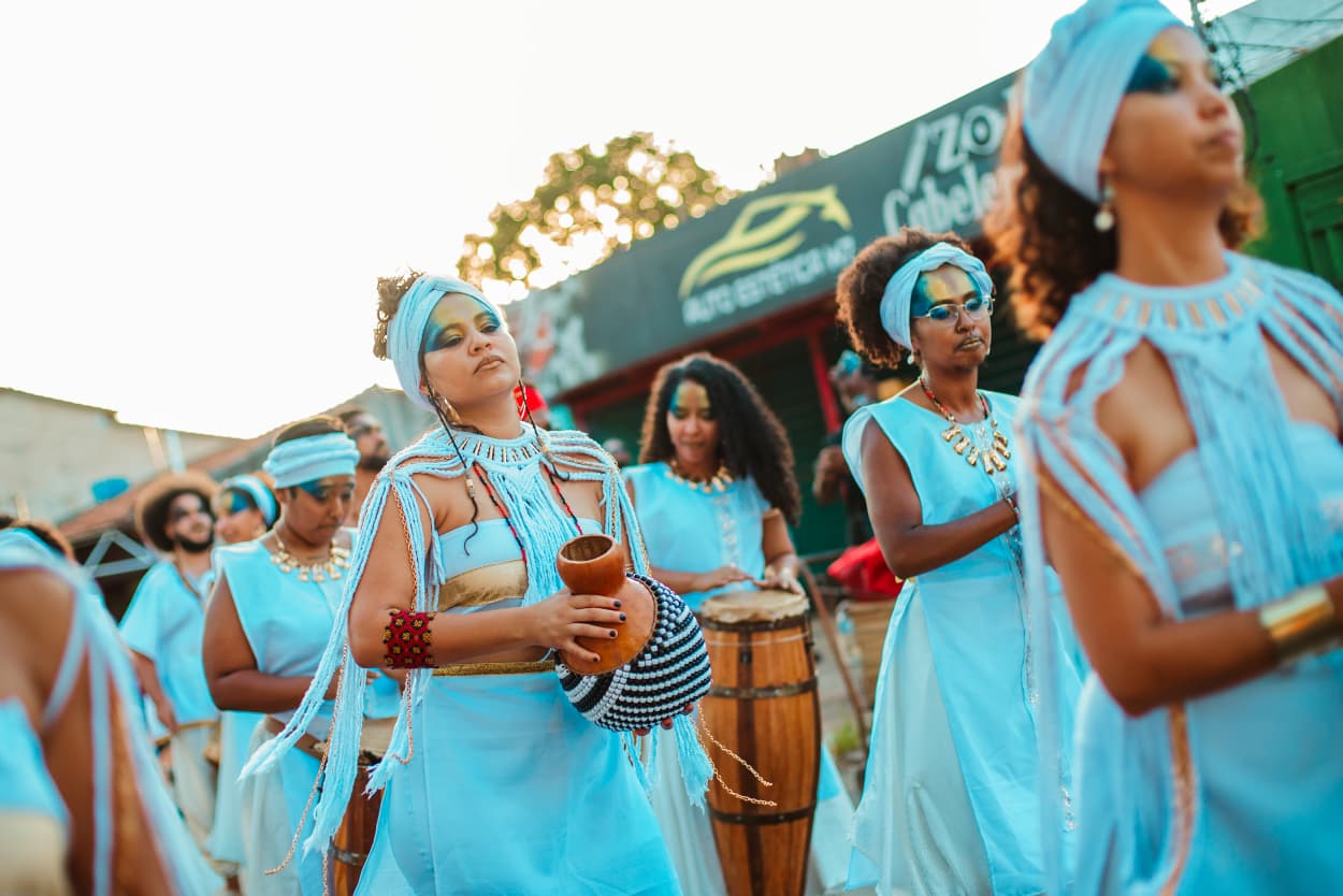 Tambores do Orum Aiyê levam Palmares às ruas no Carnaval de Goiânia