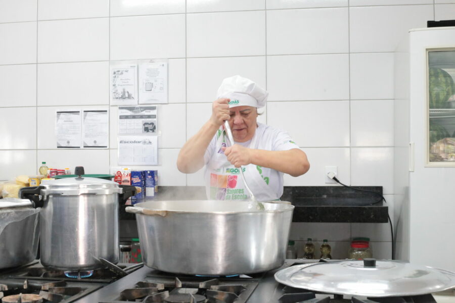 Investimentos históricos fortalecem merenda escolar em Goiás, constata TCE