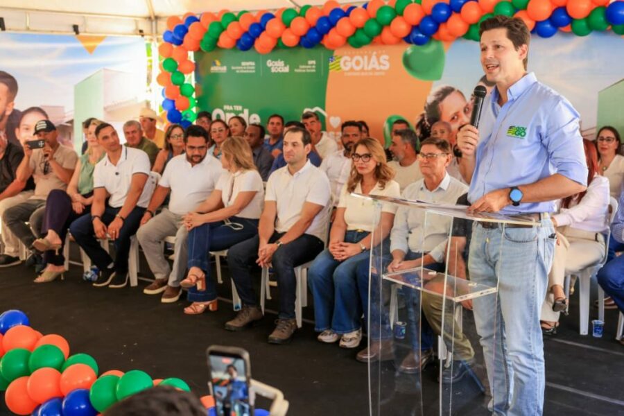 Governo de Goiás entrega casas a custo zero em Aragarças