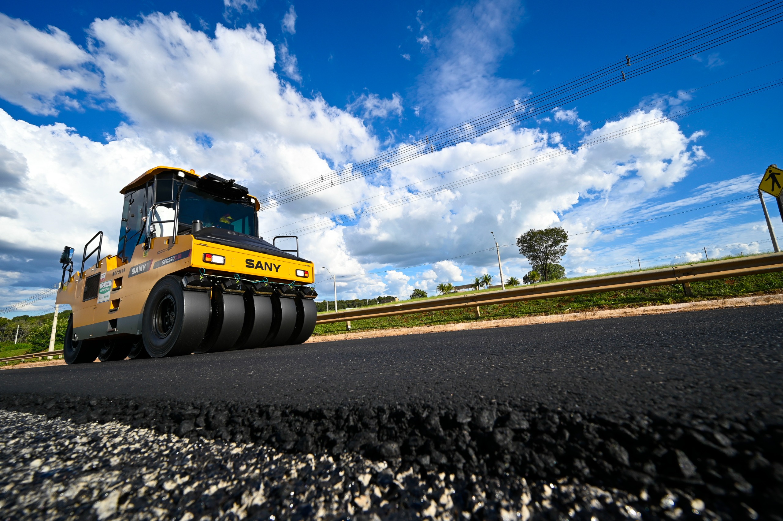 Governo restaura GO-060, entre Goiânia e Trindade