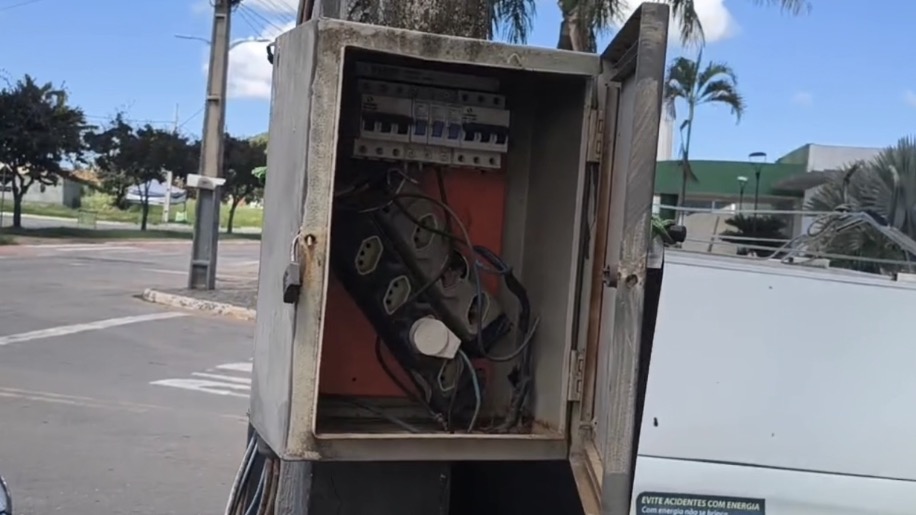 Polícias Civil, Técnico-Científica e Equatorial Goiás flagram furto de energia em Senador Canedo